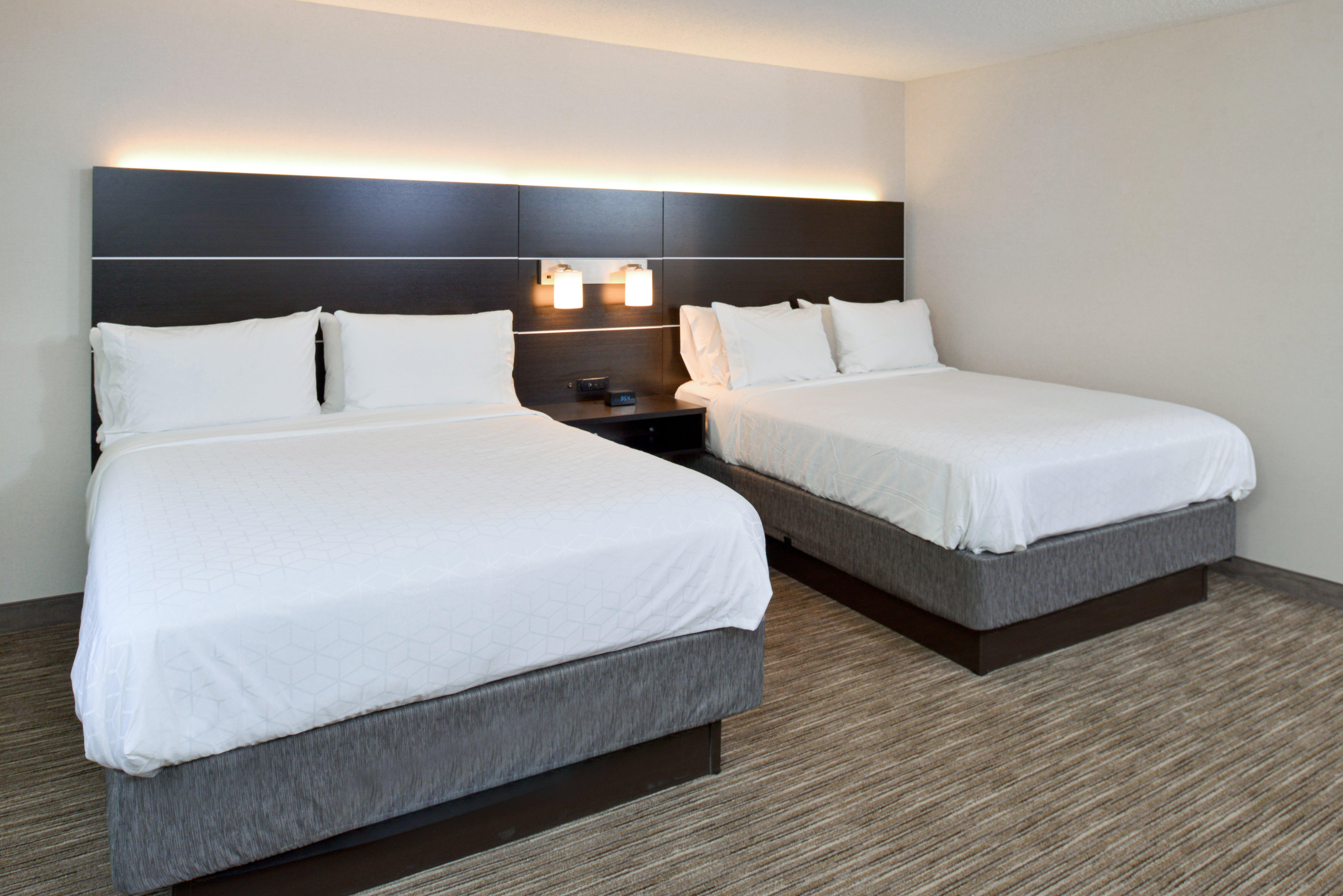Holiday Inn Express Wixom By Ihg Bagian luar foto