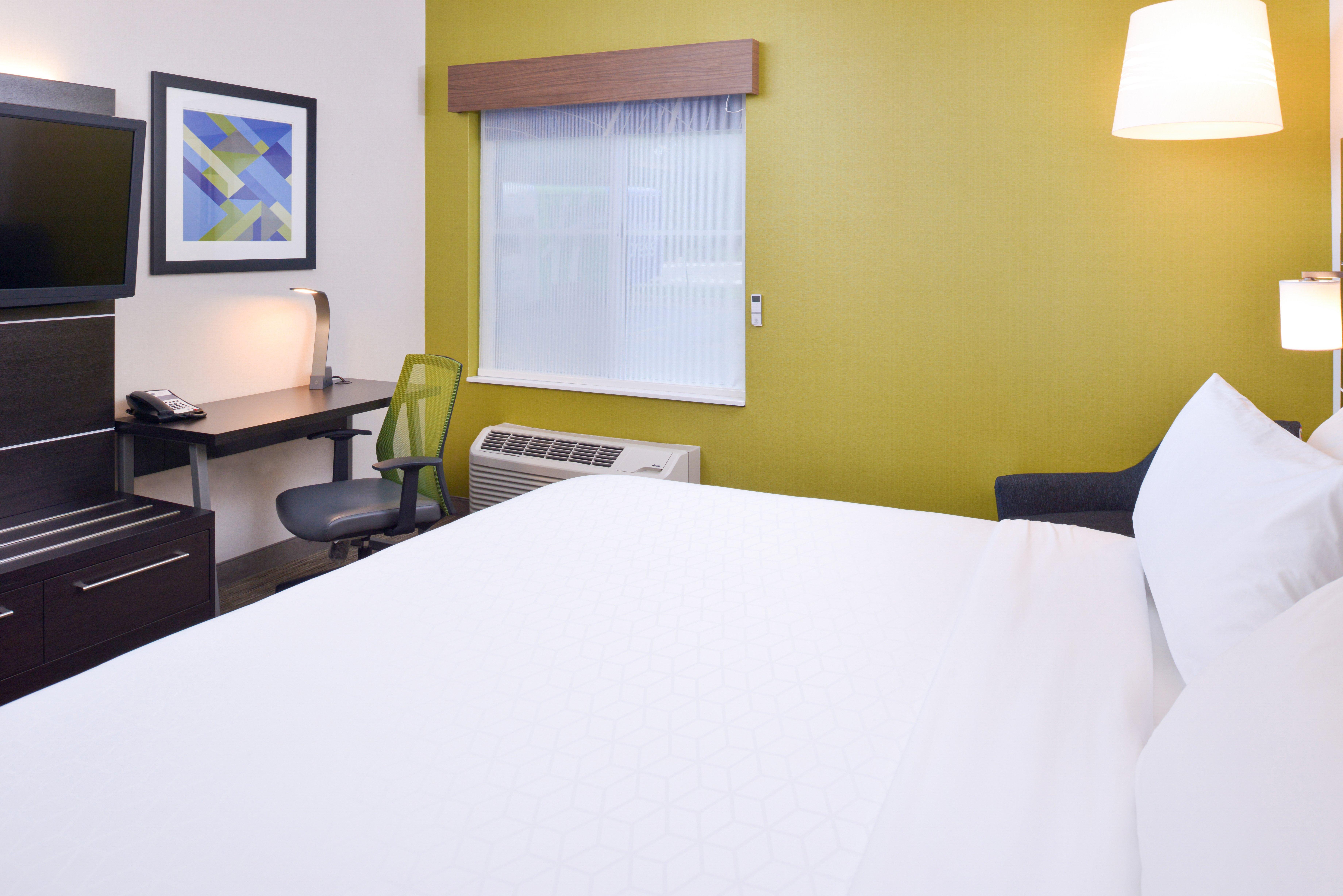Holiday Inn Express Wixom By Ihg Bagian luar foto