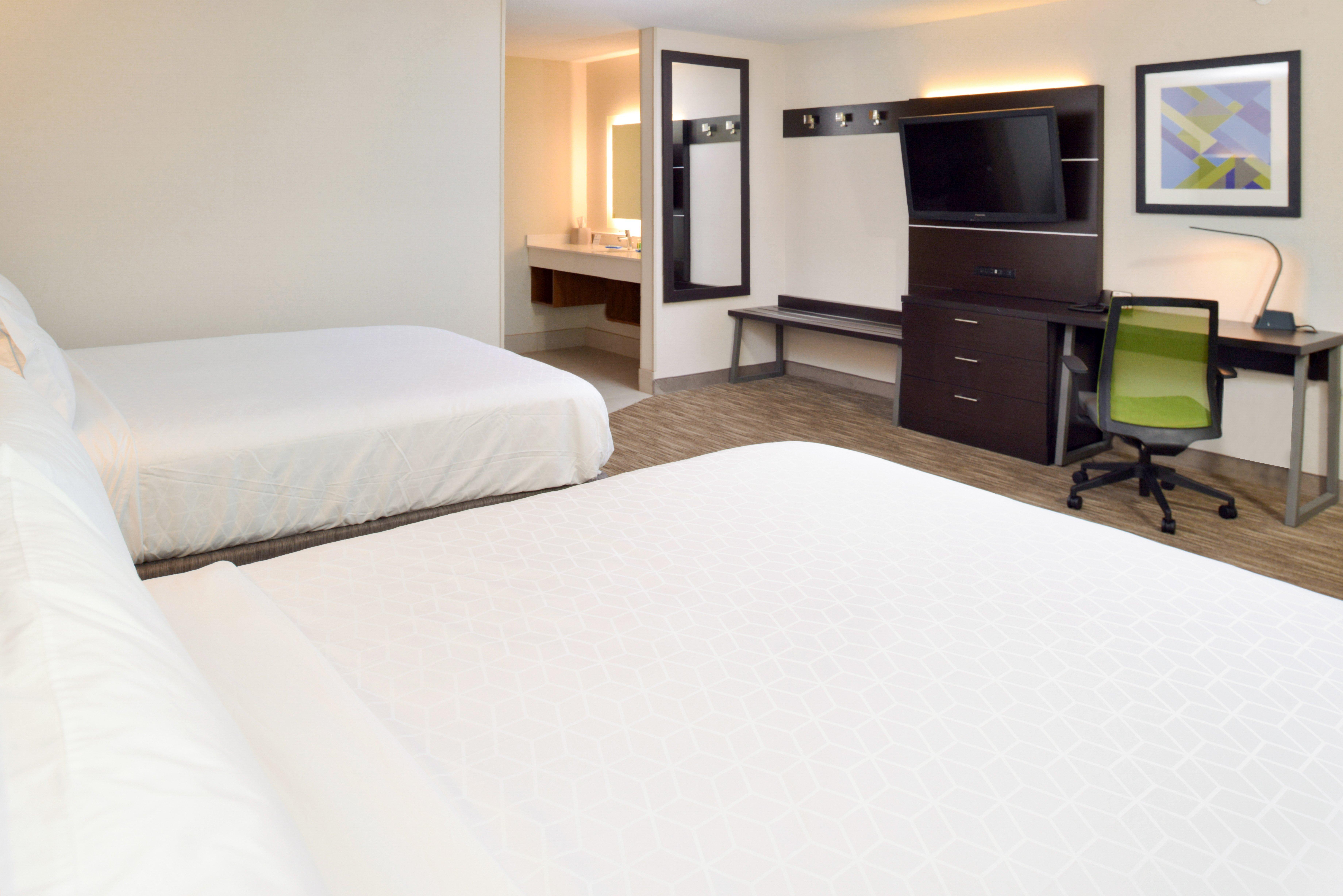 Holiday Inn Express Wixom By Ihg Bagian luar foto