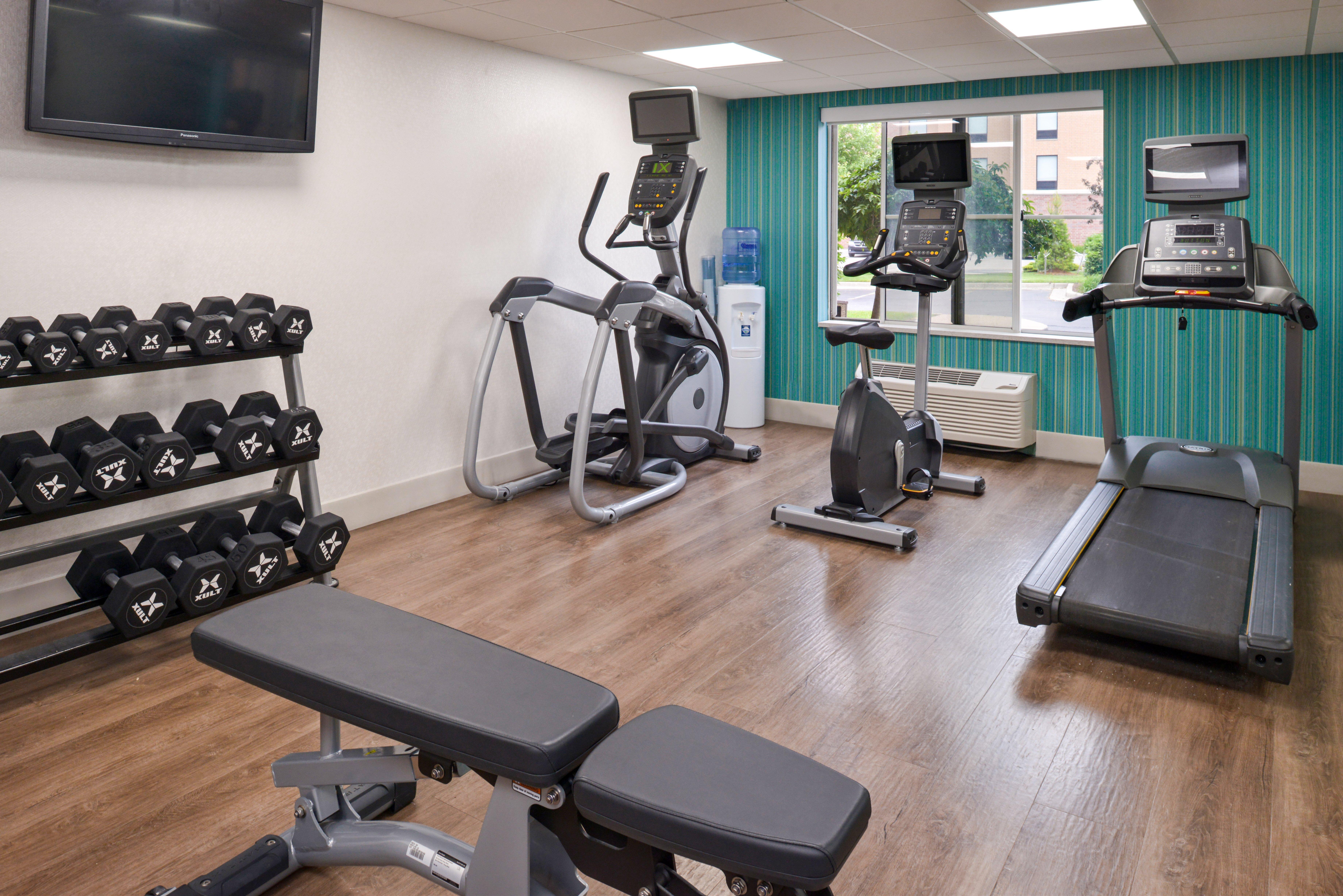 Holiday Inn Express Wixom By Ihg Bagian luar foto
