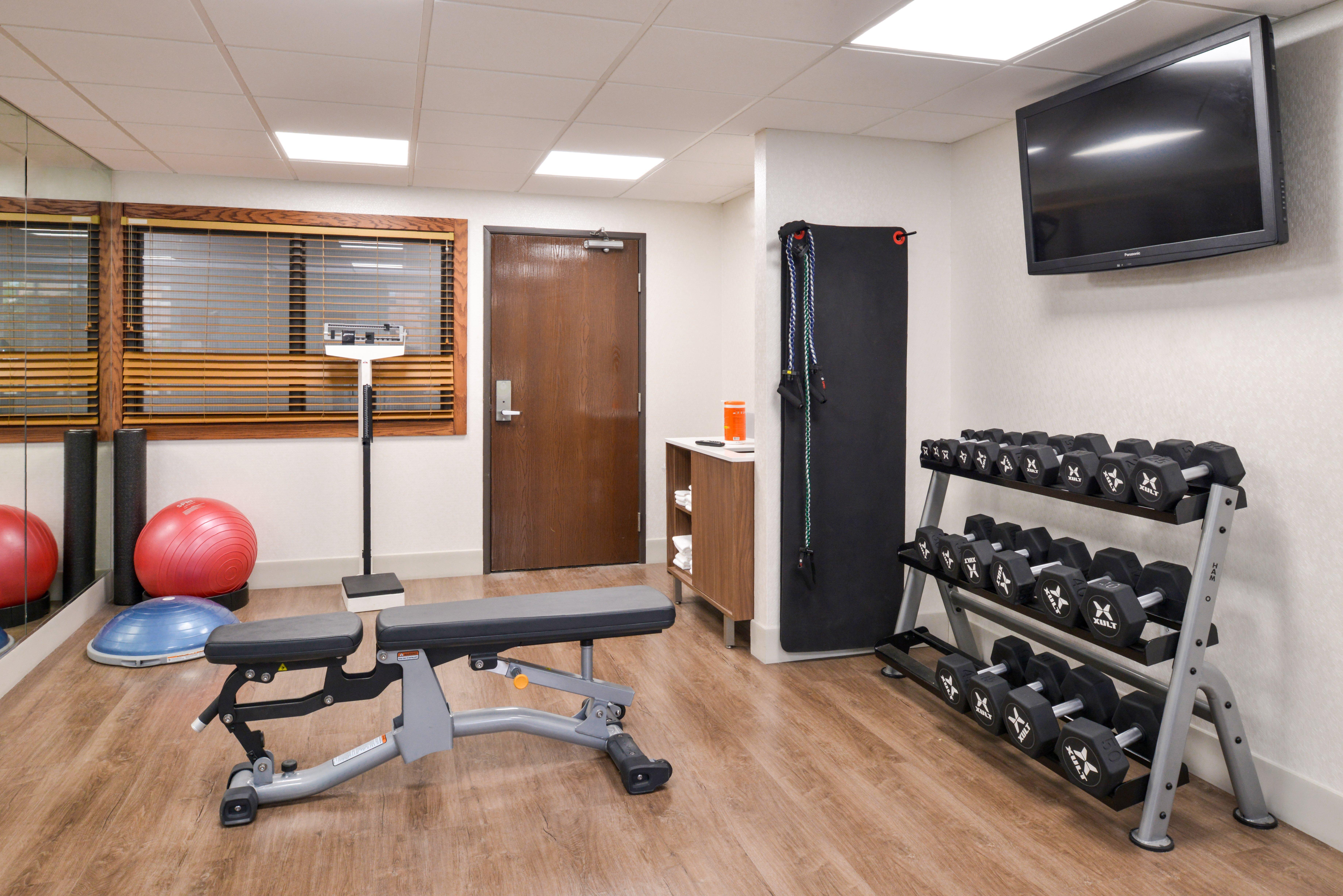 Holiday Inn Express Wixom By Ihg Bagian luar foto