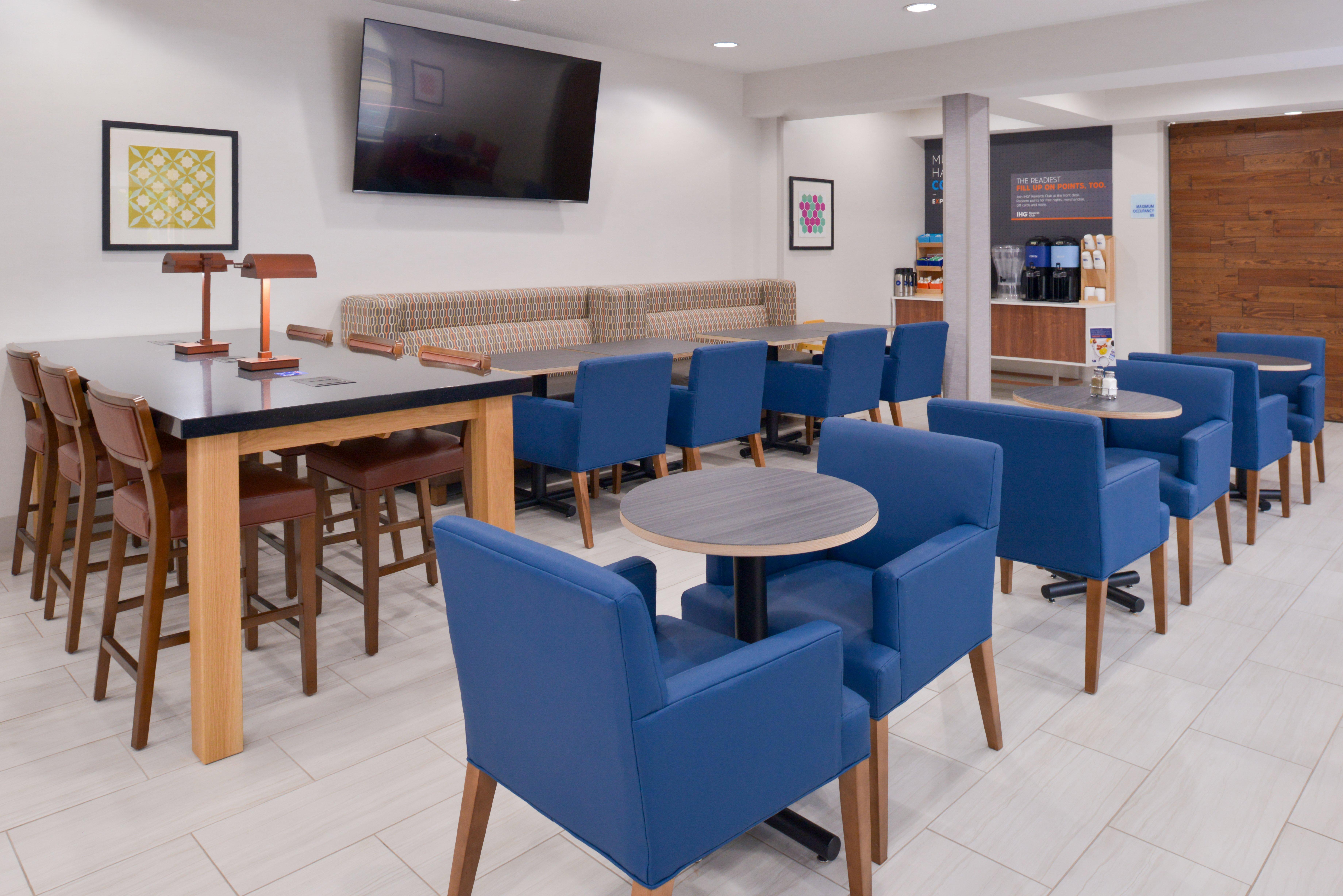 Holiday Inn Express Wixom By Ihg Bagian luar foto