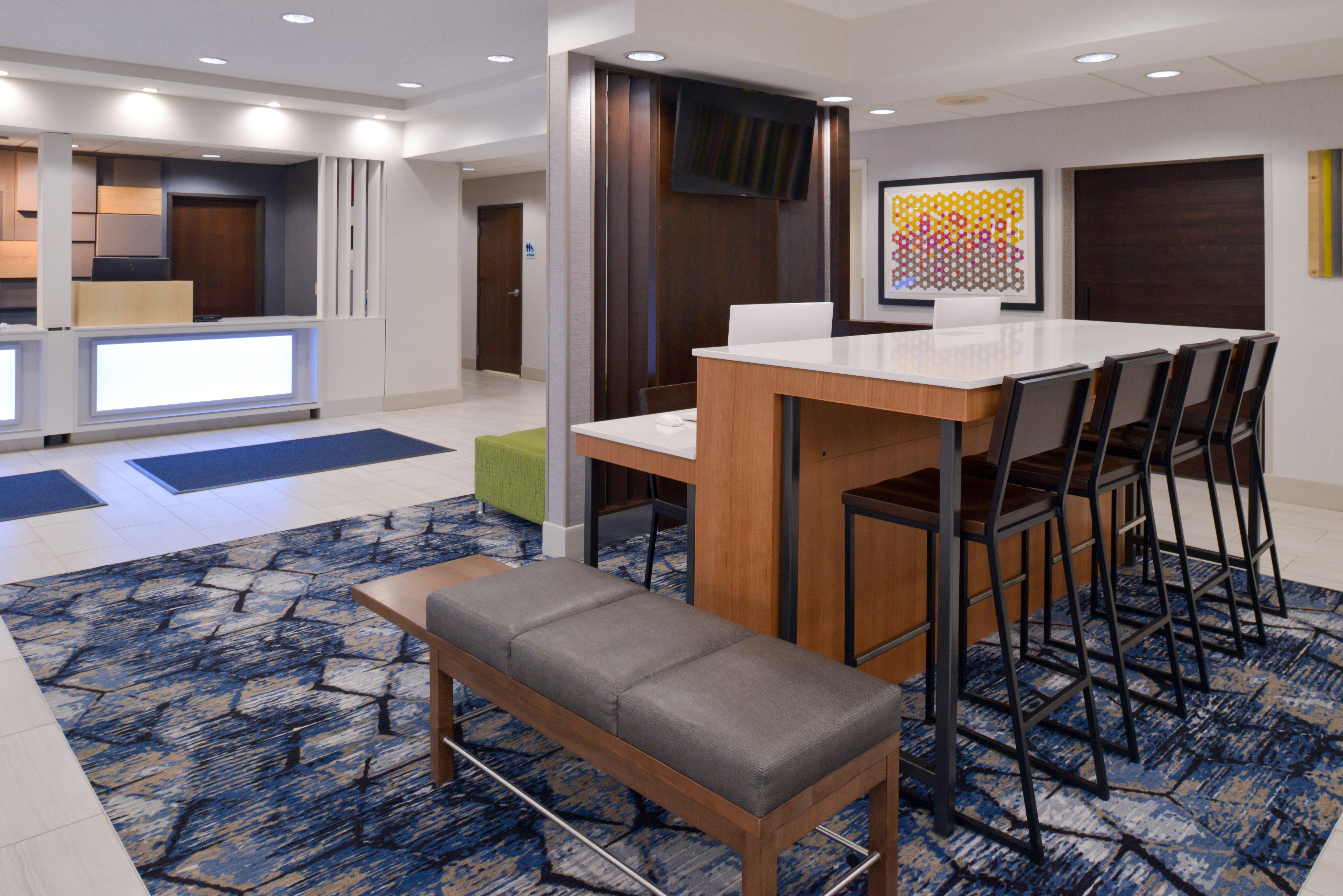 Holiday Inn Express Wixom By Ihg Bagian luar foto