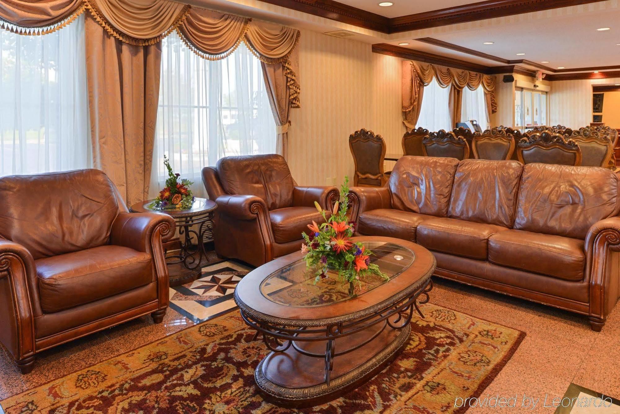 Holiday Inn Express Wixom By Ihg Bagian luar foto